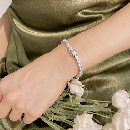 [Noble Jewelry]Ornate Sparkling Round Cut Wedding Bracelet