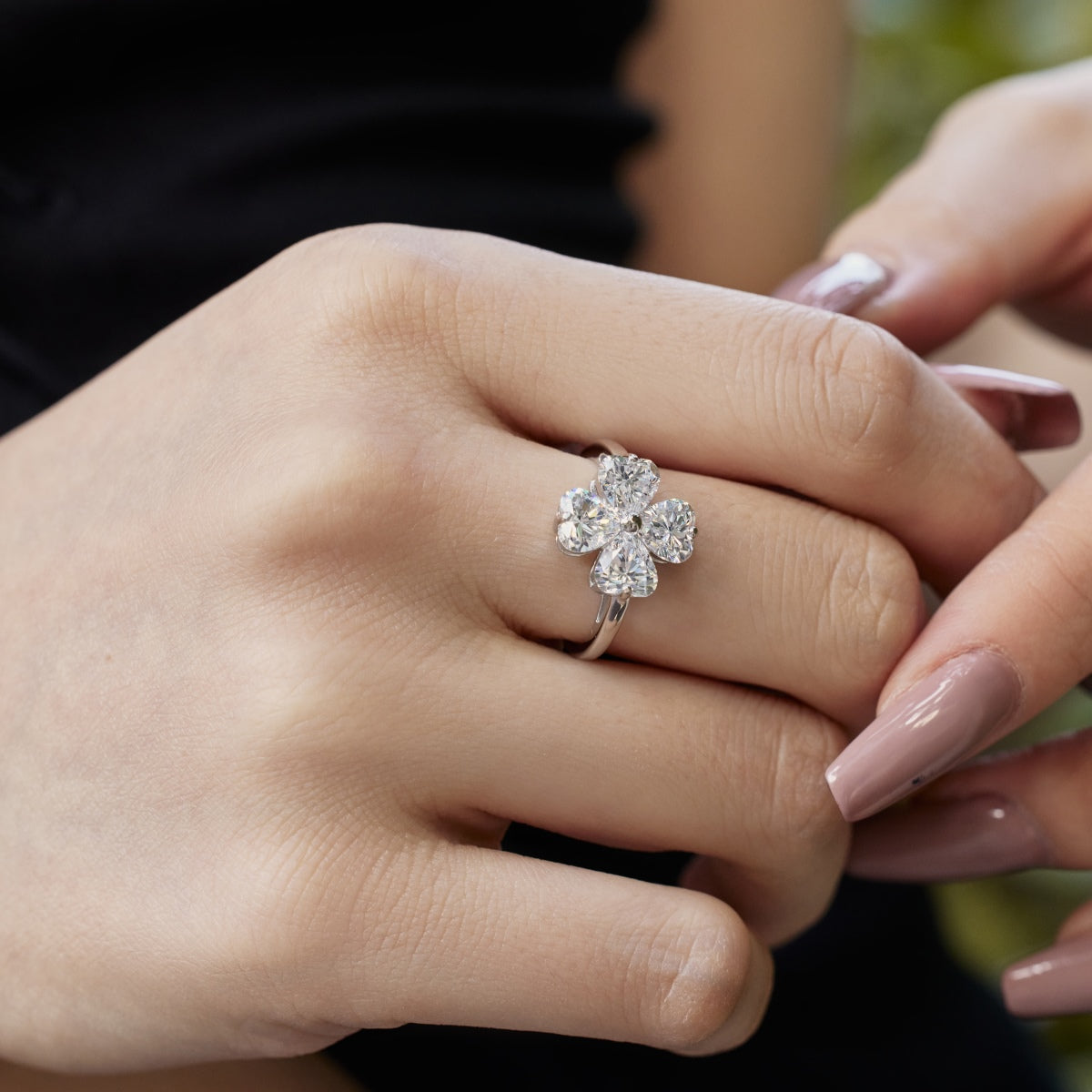 [Noble Jewelry]Heart-shaped Four-Leaf Clover Ball Ring