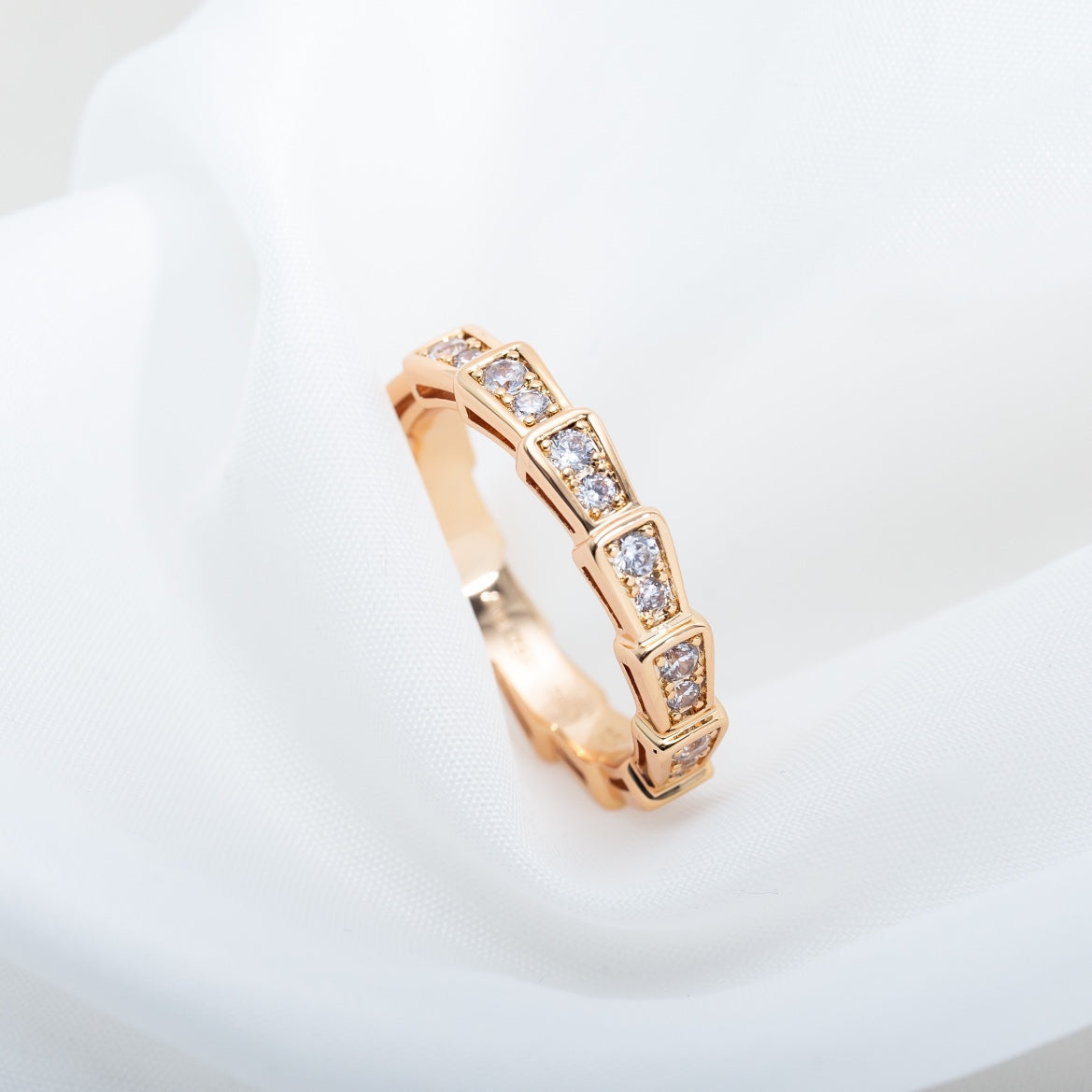 [Edler Schmuck] SERPENTI RING ROTGOLD MIT DIAMANTEN 3MM