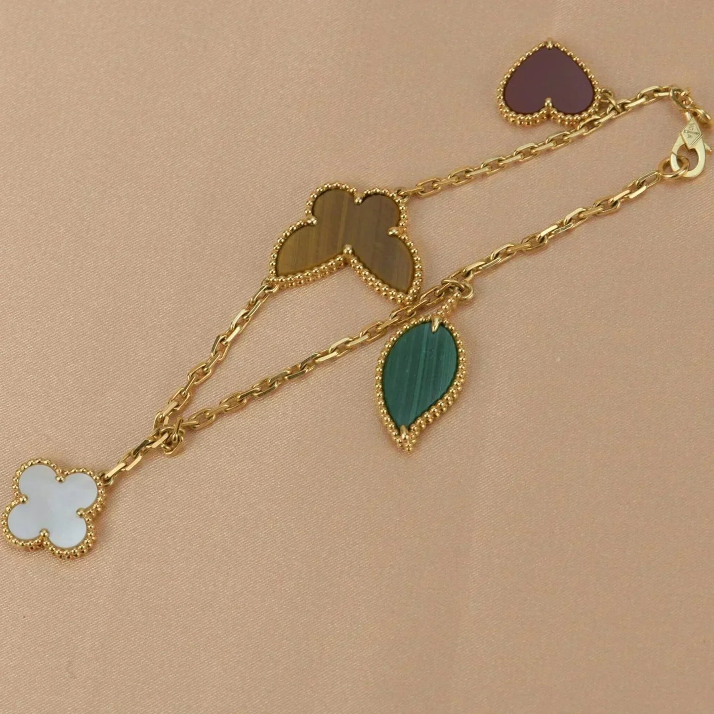 [Edler Schmuck] GOLDARMBAND „LUCKY SPRING 5“ 