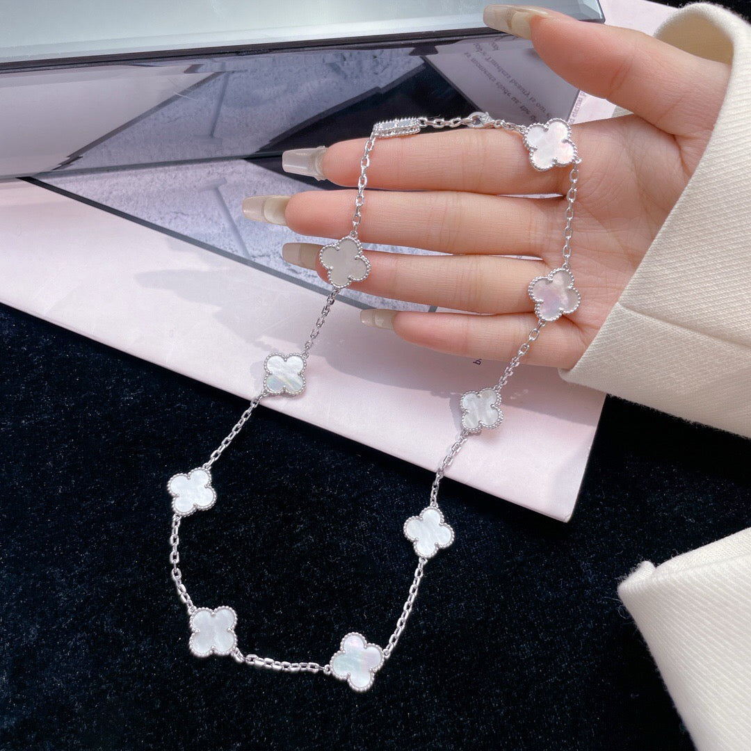 [Noble Jewelry]CLOVER 10 MOTIFS WHITE MOTHER OF PEARL NECKLACE