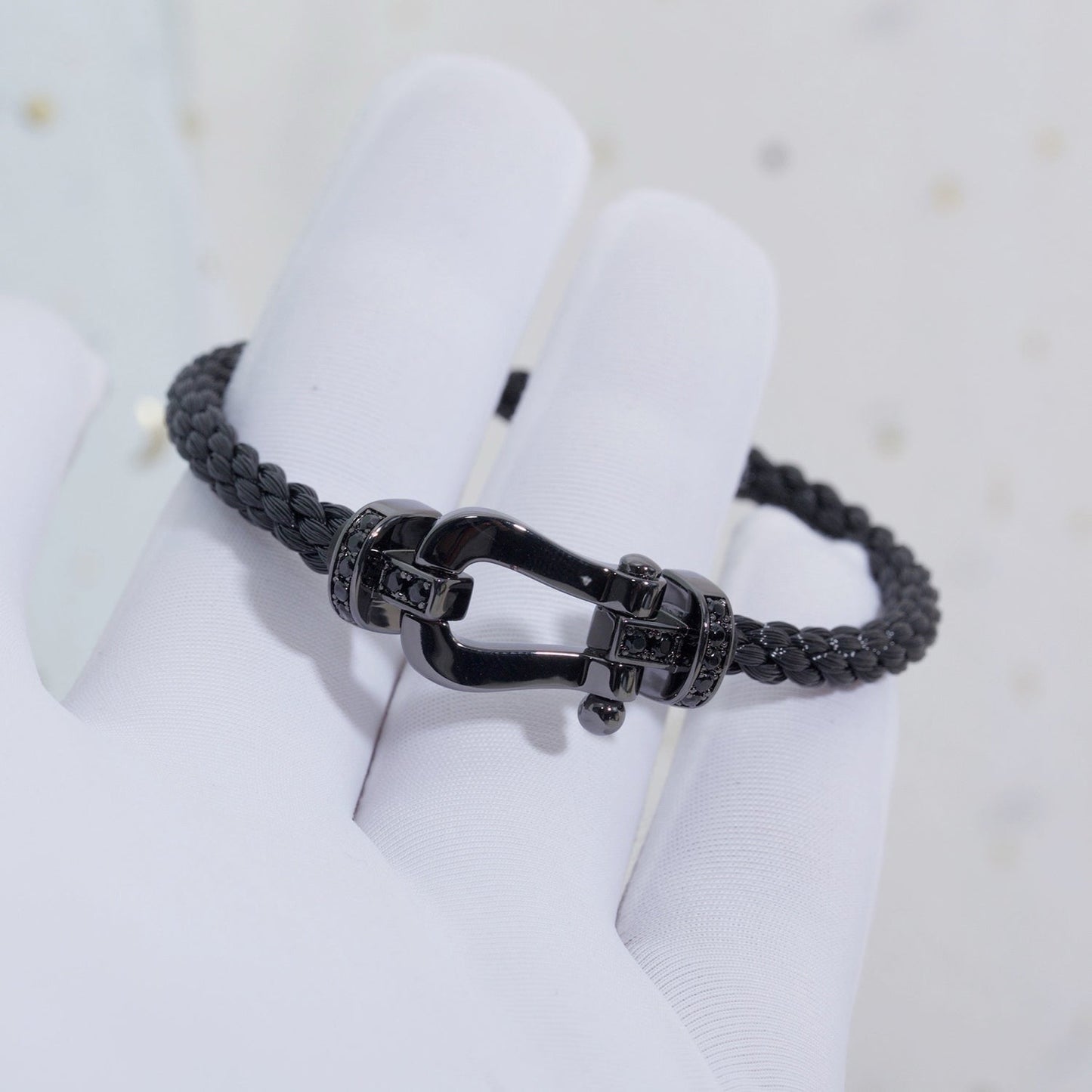 [Edler Schmuck]FORCE GROSSE REIHE HUFEISEN SCHWARZES SAMURAI-ARMBAND